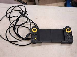 lot 137 image: Ipega Dual Thorn Controller