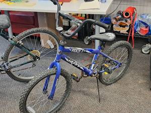 lot 203 image: Huffy Rock It 16 Boys Single-speed BMX Bike 12 Blue Frame