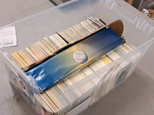 lot 153 image: Lot of  Assorted Baseball Collectors Cards