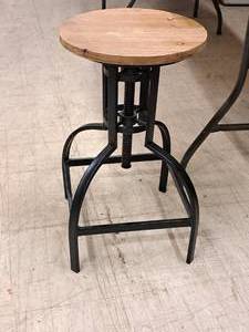 lot 224 image: 24 Wood SeatMetal Stool