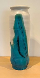 lot 49 image: Beautiful Pottery Vase by Penny