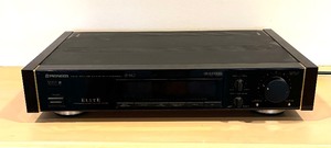 lot 73 image: Pioneer SP-910 Digital Sound Field Processor