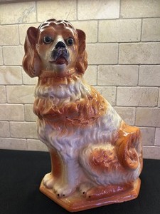lot 59 image: Vintage Staffordshire King Charles Spaniel Dog, Russet White