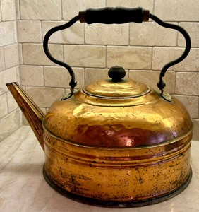 lot 68 image: Large Vintage Copper Tea Kettle