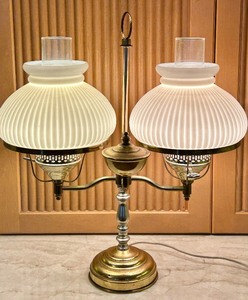 lot 91 image: Vintage Double Globe Milk Glass Student Lamp