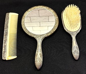 lot 98 image: Beautiful Vintage Silver Vanity Set including Mirror, Brush and Comb