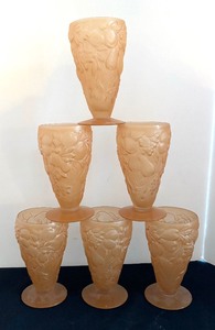 lot 118 image: Set of Six Vintage Embossed Fruit Motif Footed Tumblers