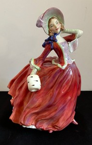 lot 119 image: Autumn Breezes Royal Doulton Figurine
