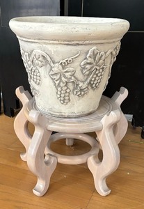 lot 143 image: Planter Pot with Stand