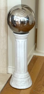 lot 229 image: Gorgeous Gazing Ball with Pedestal