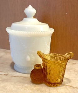 lot 259 image: Vintage Amber Glass Toothpick Holder and Lidded Milk Glass Dish
