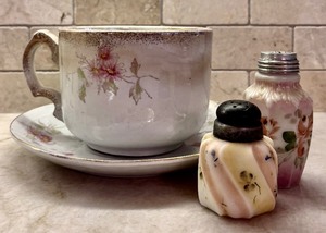 lot 173 image: Porcelain Bowl and Saucer by Mellor & Co, Lovely Salt and Pepper Shakers