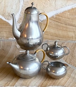 lot 178 image: Vintage Tea Set by Royal Holland Pewter Made in Holland