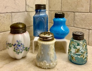 lot 99 image: Variety of Vintage Glass Salt and Pepper Shakers in Beautiful Hues of Blue