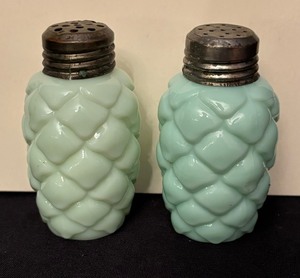 lot 99C image: Antique EAPG Cone Artic Quilted Salt  Pepper Shakers