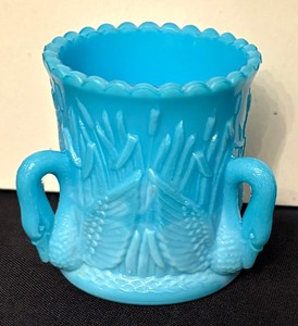 lot 275 image: Vintage Westmoreland Blue Slag Swan Motif Glass Toothpick Holder