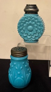 lot 77C image: Antique Fleur De Lis and EAPG Salt  Pepper Shakers