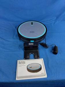 lot 21 image: BlackDecker ROBOSERIES Robot Vacuum with Mapping Technology