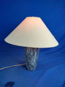 lot 41 image: Marble Table Lamp 16 Tall