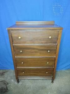 lot 46 image: Antique High Boy Dresser 30 x 46 x 17