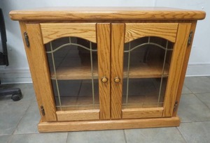 lot 15 image: Cabinet