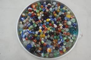 lot 23 image: Marbles