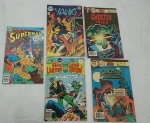 lot 33 image: Comics