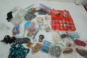 lot 48 image: Large Lot of craft beads