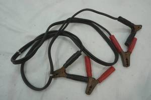 lot 69 image: Booster Cables about 6