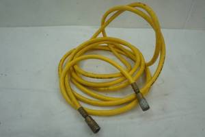 lot 78 image: 38 air hose 300 psi
