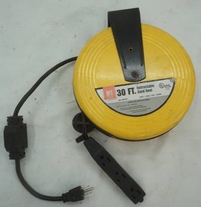 lot 80 image: 30 ft retractable cord reel