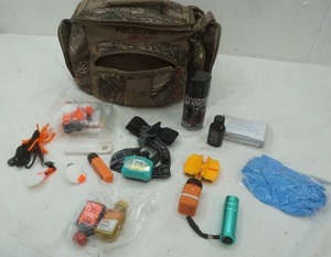 lot 85 image: huntingfishing pack and contents