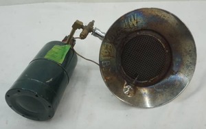 lot 95 image: Mr. Heater, propane tank