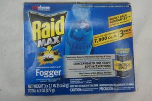 lot 96 image: Raid fogger, 3 cans