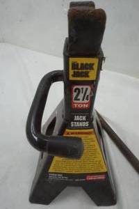 lot 161 image: jack stand 2-14 Ton