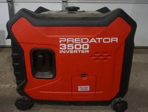 lot 193 image: Predator 3500 inverter