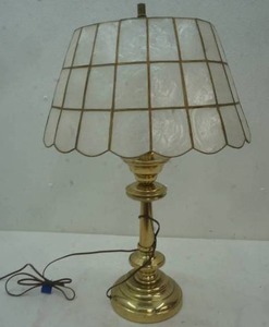 lot 226 image: 25 tall lamp. Tiffany style shade-needs a little tlc