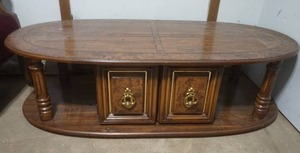 lot 255 image: coffee table