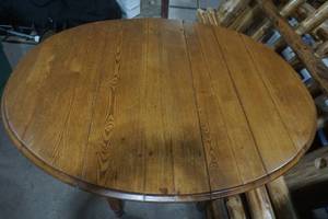 lot 256 image: Drop Leaf table