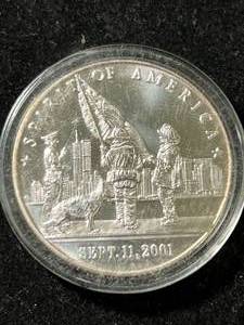 lot 18 image: 1 TROY OZ .999 FINE SILVER 911 ROUND IN AIRTITE