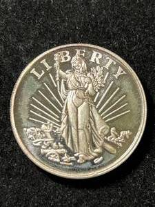 lot 70 image: 1 TROY OZ .999 FINE SILVER LIBERTY ROUND