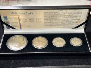 lot 115 image: SOUTH AFRICAN RHINO WILDLIFE SERIES SILVER PROOF SET IN ORIGINAL BOX