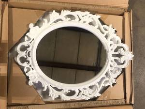 lot 21 image: StyleWell Kids Medium Vintage Oval Framed Bright White Mirror (23 in. W x 31 in. H)  Customer Returns See Pictures