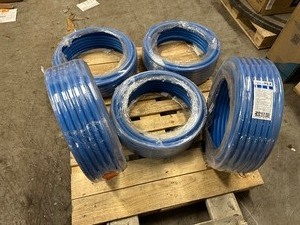 lot 123 image: 5 New Rolls of Appollo Pex 34 x 100 ft - Pex B