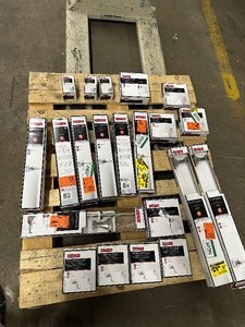 lot 219 image: Pallet Of Delta Portwood Collection Bathroom Hardware - Including Towel Bars & Rings & Hooks  Toilet Paper Holders Etc