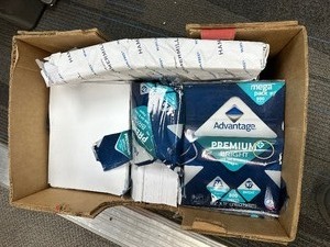 lot 263 image: Large Box Full of Copy Paper 2000 Sheets