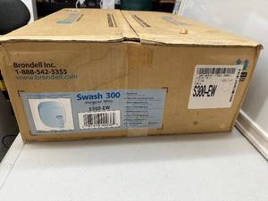 lot 454 image: New Brondell Swash 300 Bidet Elongated Toilet Seat - White