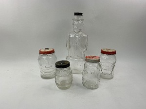 lot 63 image: Vintage Glass Bank Lot