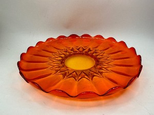 lot 82 image: Vintage Viking Epic Amberina Glass Serving Platter