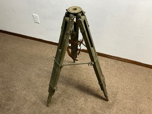 lot 91 image: Adjustable Surveyors Tripod